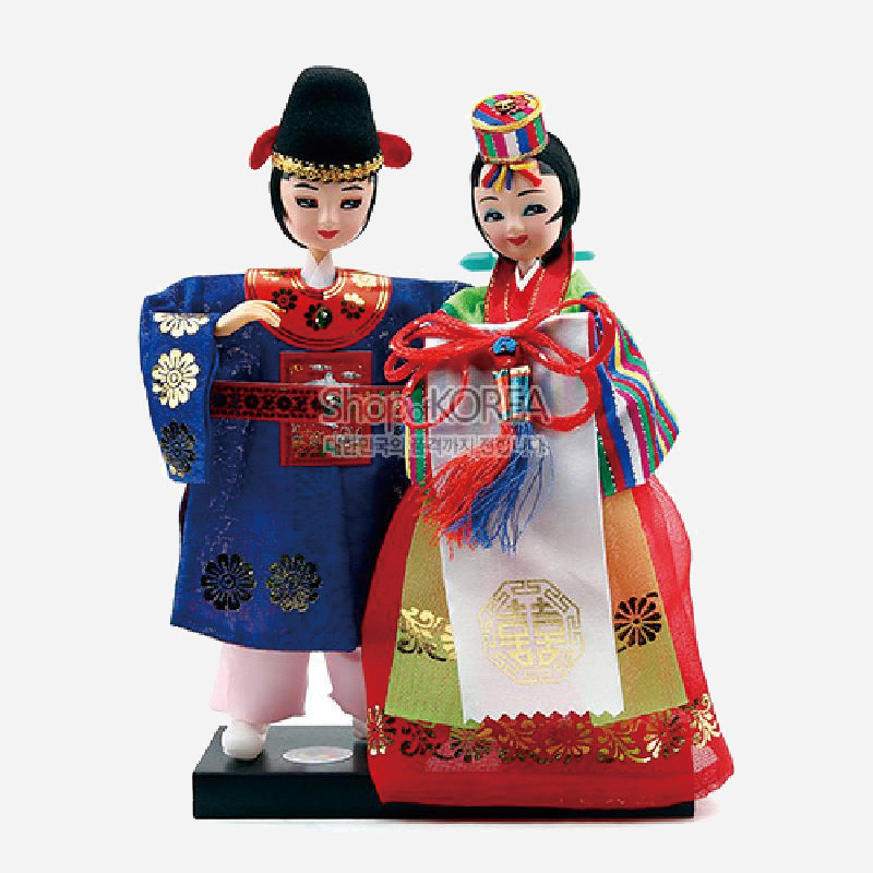 작은 한복 인형들 -신랑신부