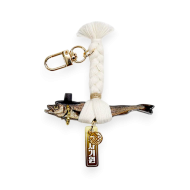 액막이 갓을 쓴 명태 장식품(소)