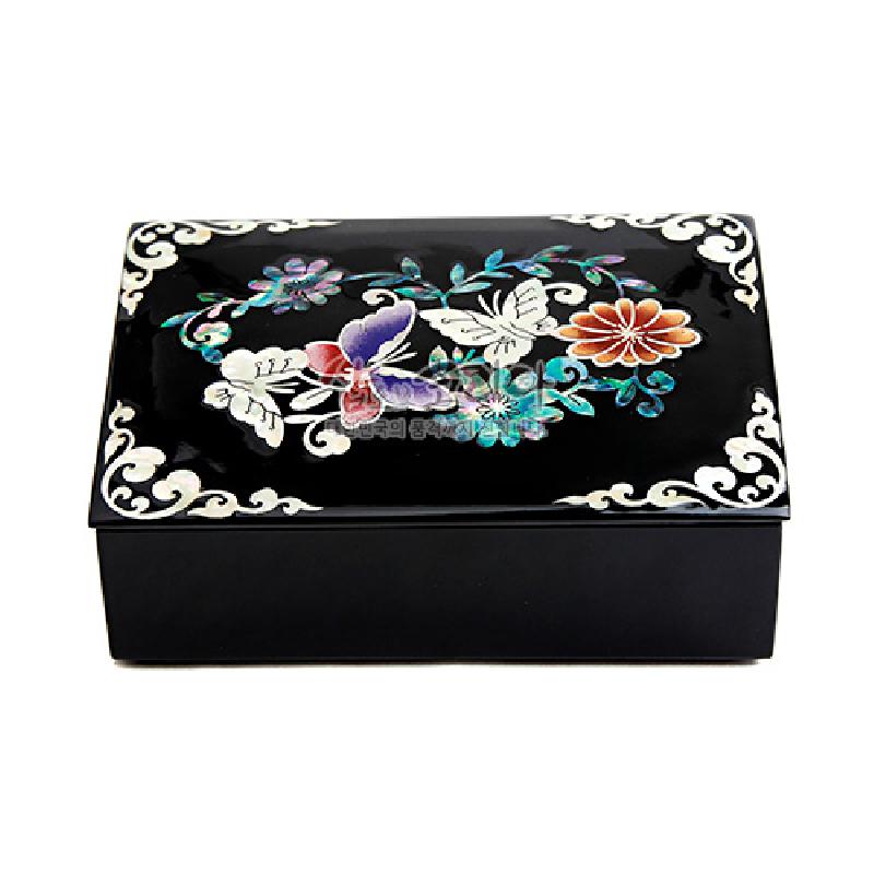 나전칠기 채색 창 - 나비